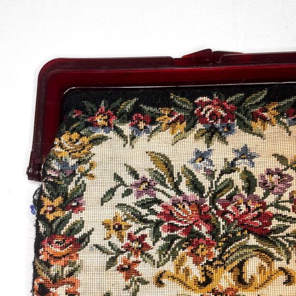 Vintage 1950s Tapestry Clutch Change Purse Kiss Lock Black Floral Lucite AS IS - Picture 2 of 16